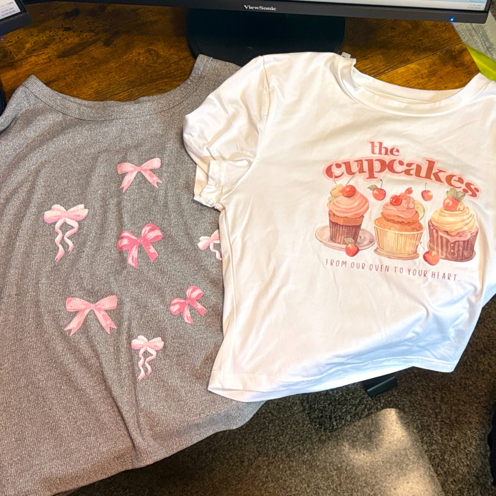 White 'The Cupcakes' Graphic Tee & Gray Pink Bow babydoll shirt Set